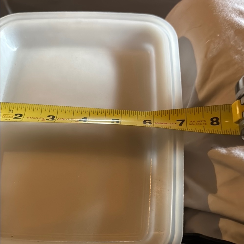 Tupperware White Food Storage Container - Picture 2 of 4